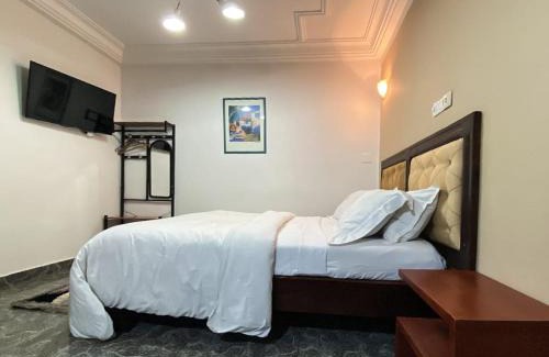 Central Hotel | Double twins Hotel & Suites