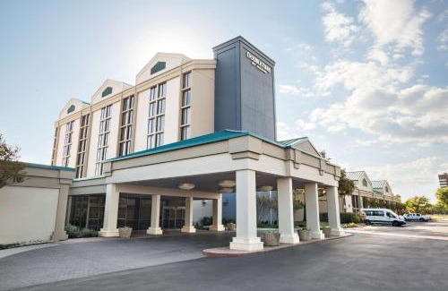 Las Colinas Hotel | DoubleTree by Hilton DFW Airport North