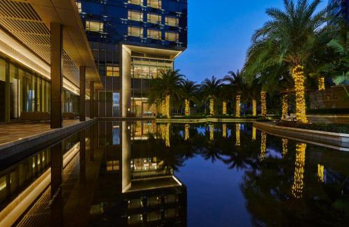 Bao'an Hotel | DoubleTree by Hilton Shenzhen Airport