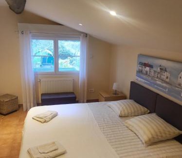 Saint-Nicolas-de-la-Grave Bed & Breakfast | Douce France 82