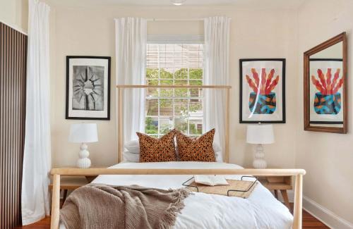 Cabbagetown Apartment | Down the Rabbit Hole