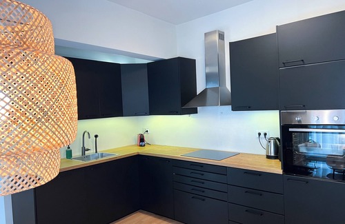 Kavala Apartment | Downtown Apartment