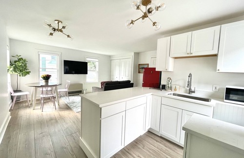 Brunswick Apartment | Downtown Brunswick New Look Old Charm Next to Bowdoin