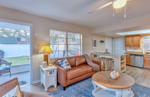 Gulfport Apartment | Downtown Gulfport Cooled Pool