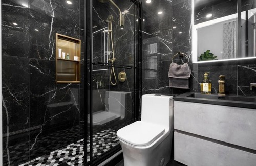 Plateau Mont Royal Apartment | Downtown Luxe: Metro, King Bed, Parking, Sleeps 6