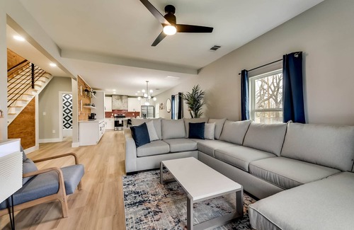 McKinney House | Downtown McKinney Modernized Historical home