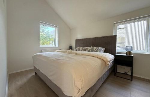 Vesturbær Apartment | Downtown Modern Luxury Apt 101