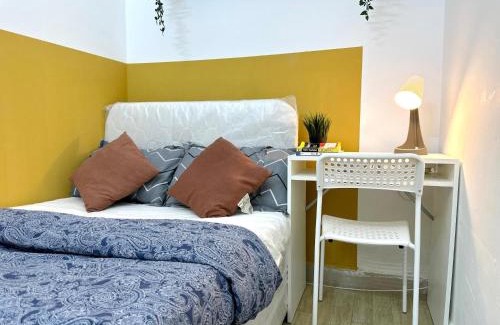 Al Wahdah Apartment | Downtown Private room