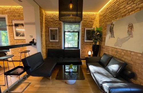 Andrejsala Apartment | Downtown Retreat Loft-Industrial Studio