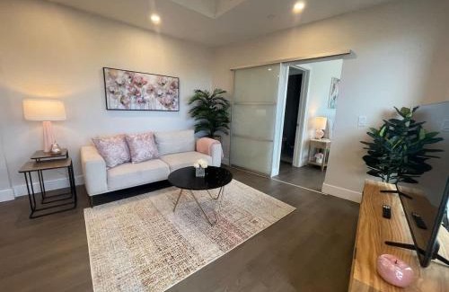 Downtown Halifax Apartment | Downtown Spotless 2 Bed 2 Bath with 6 appliances