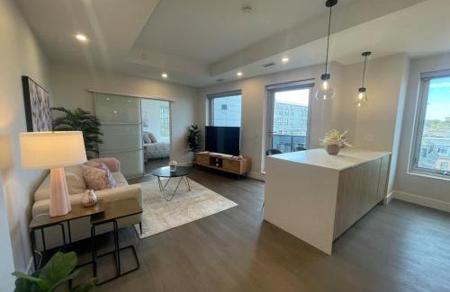 Downtown Halifax Apartment | Downtown Spotless 2 Bed 2 Bath with 6 appliances