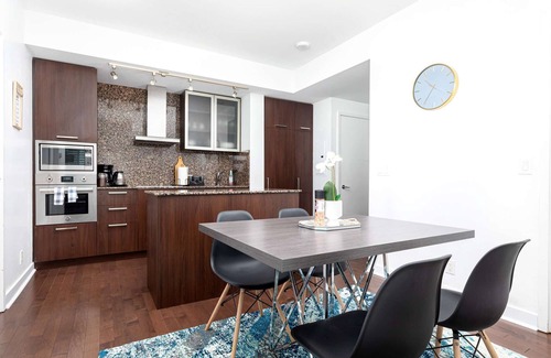 Toronto Entertainment District Hotel | Downtown Toronto condo