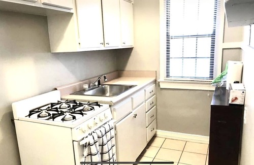 Cherry Street Apartment | Downtown Tulsa, Fair Ground, Gathering Place