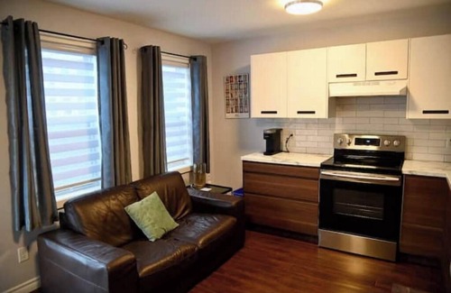 Downtown St. John's Apartment | Downtown YYT 1 Bedroom Pet Friendly-mins to Night Life