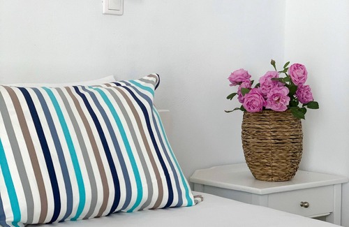 Ios Hotel | Drakos Twins