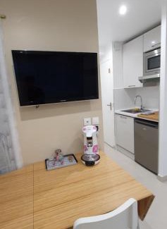 Villeneuve Loubet Beach Apartment | Dream French Riviera - FAME Marina Baie des Anges