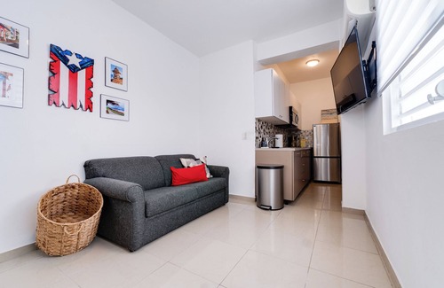 Isla Verde House | Dream Studio - Walk to Beach - 1BR/1BA/AC/WIFI