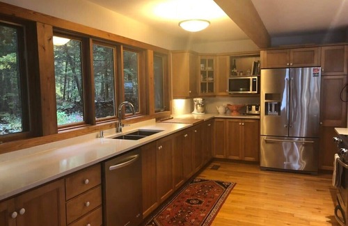 Bala House | Dream Weaver privacy & stunning long lake views!
