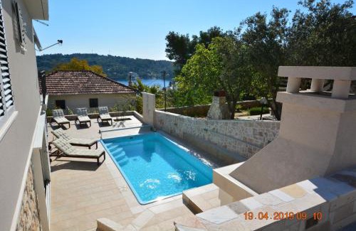Rogac Villa | Dreamlodge - Luxe Dalmatian Villa, private pool, parking, mooring, breathtaking sea & mountain view, at 150 m from idyllic private beach
