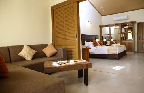 Karachi Resort | Dreamworld Resort, Hotel & Golf Course