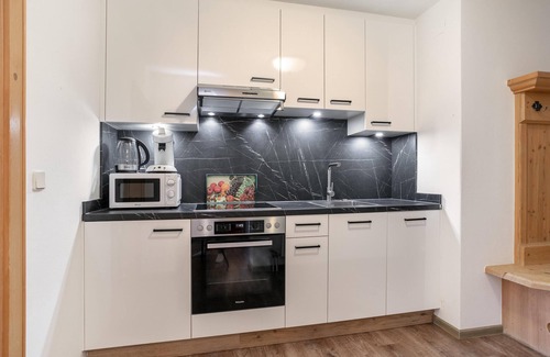 Muhlthal Apartment | Dreamy Apartment with Wellness & Ski Bus Nearby