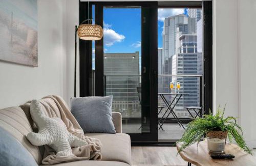 Eau Claire Apartment | Driftwood Heights DT Gym City Views