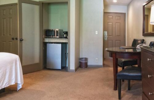 Zion National Park South Entrance Hotel | Driftwood Lodge