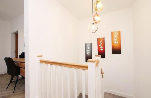 Bridlington House | Driftwood with Free Parking and Sea Views