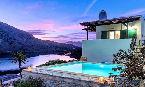 Kavallos House | Du Lac Alpha Villa Privater Pool