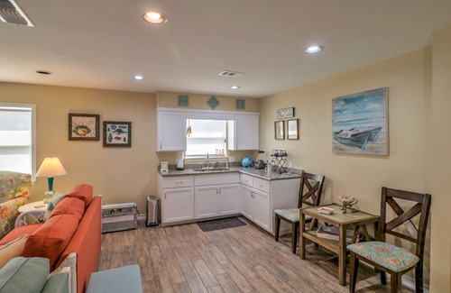 South Padre Island House | 🏠🌴 Dual Beachside Havens: Double Homes & Pools for Grand Getaways 🏊🌴