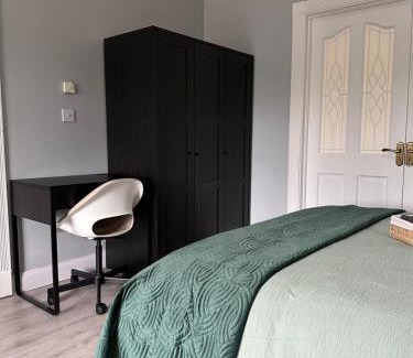 Sutton Cross House | Dublin Airport Homestay
