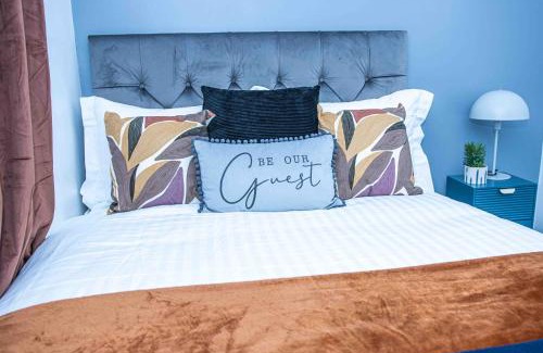 Dudley House | Dudley 3Bedroom Home-Perfect for Long & Short Stay