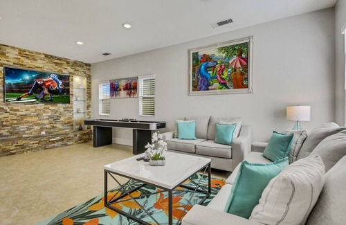 Coachella House | Dulce Vida: Pool, Spa, Table Games, Fire Pit, BBQ!