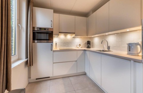 Egmond-Binnen House | Dune Bungalow directly against the dunes for 5 persons. Modern, Warm, Atmospheric, Nature, Walking, Peaceful and quiet, Egmond.
