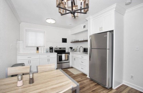 Willoughby Spit Apartment | Dune Cottage Sea Suite, 2 mins to beach, Laundry