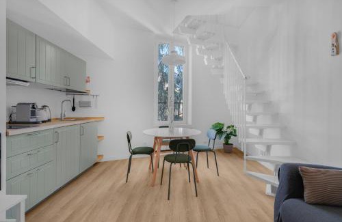 La Fontana Apartment | Duomo-Isola Home design-self check-in