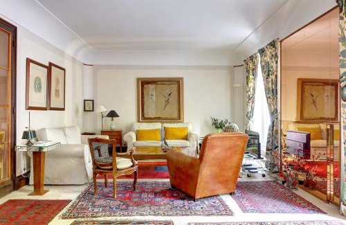 Quartier Sainte-Marguerite Apartment | Dupex d'artiste de 155 M2 6P au coeur de Paris