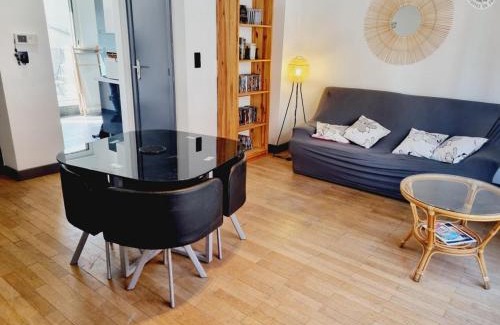 Valenciennes Apartment | Duplex en Centre-Ville de Valenciennes Tout Inclus - FR-1-510-232