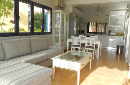 Costa Meloneras Ski Chalet | Duplex great garden Meloneras By CanariasGetaway