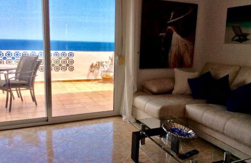 Puerto de la Duquesa Resort | DUQUESA BY THES SEA - HACIENDA GUADALOUPE