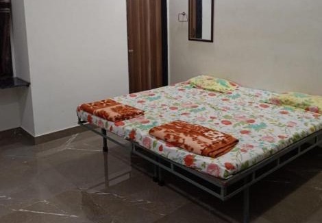 Dwarka House | DWARKA HOME STAY AC rooms Hall For family only
