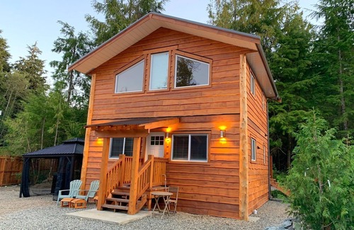 Ucluelet Cabin | Eagle Cabin - Brand new all wood 3 bedroom cabin