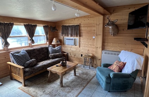 Winter Cabin | EAGLE LODGE - Cozy Cabin Overlooking the Beautiful E. Fork of the Chippewa River