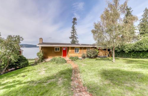 Camano Island House | Eagle's Nest Retreat