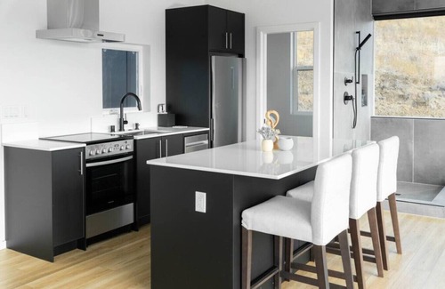 Orondo House | Earthlight 5 - On Top of The World