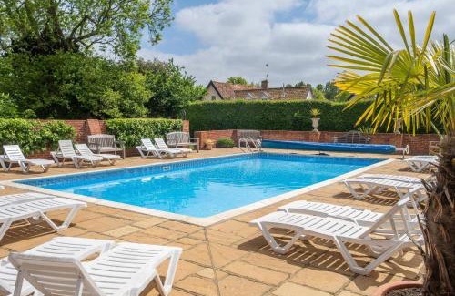 Saxmundham House | East Green Farm Cottages - The Dairy