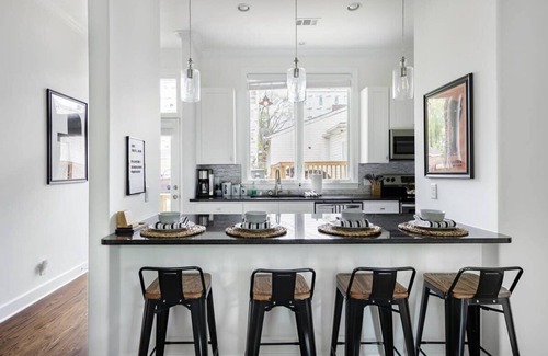 East Nashville House | East Nash Walk to Eateries & Bars