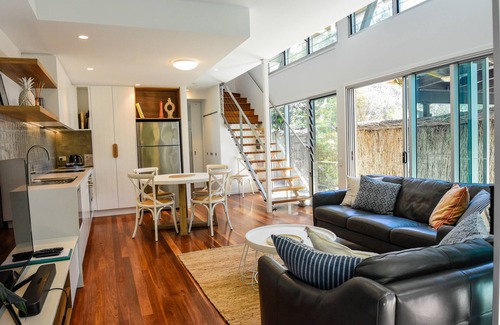 Belongil Apartment | East on Byron