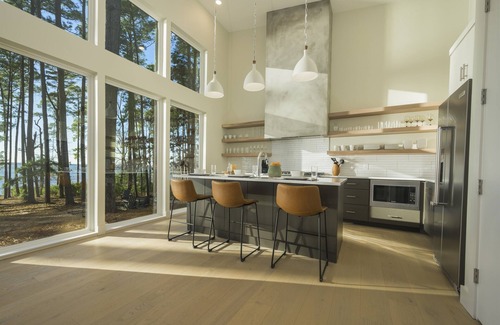 Avinger House | East Texas Lake House | Private 10-Acre Waterfront