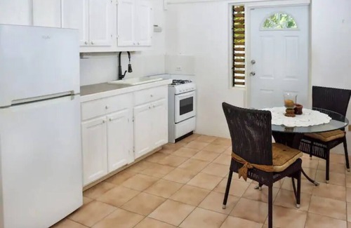 Oistins Apartment | Eastern.